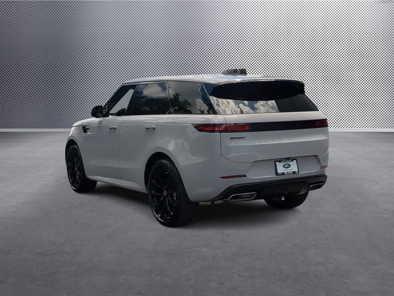 Thumbnail: 2025 Land Rover Range Rover Sport - 6