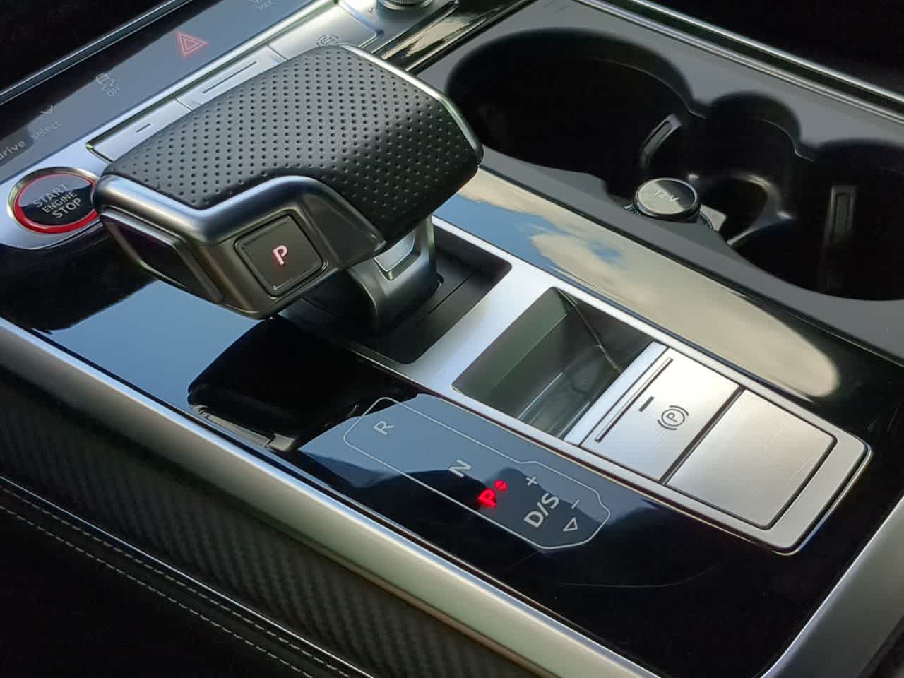 2024 Audi SQ8 Prestige 34