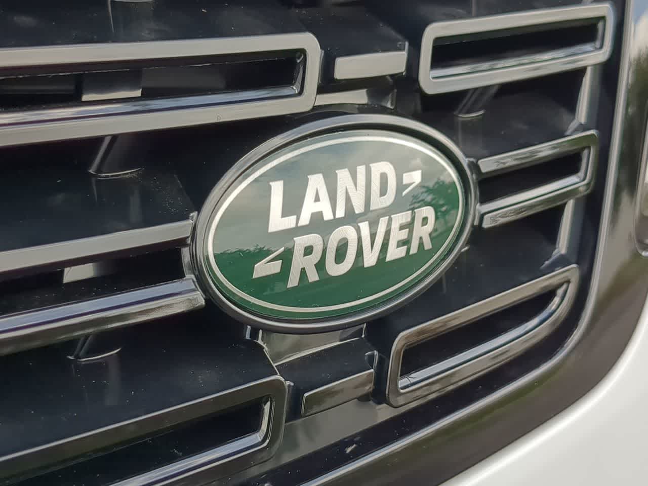 Thumbnail: 2025 Land Rover Range Rover Sport - 11
