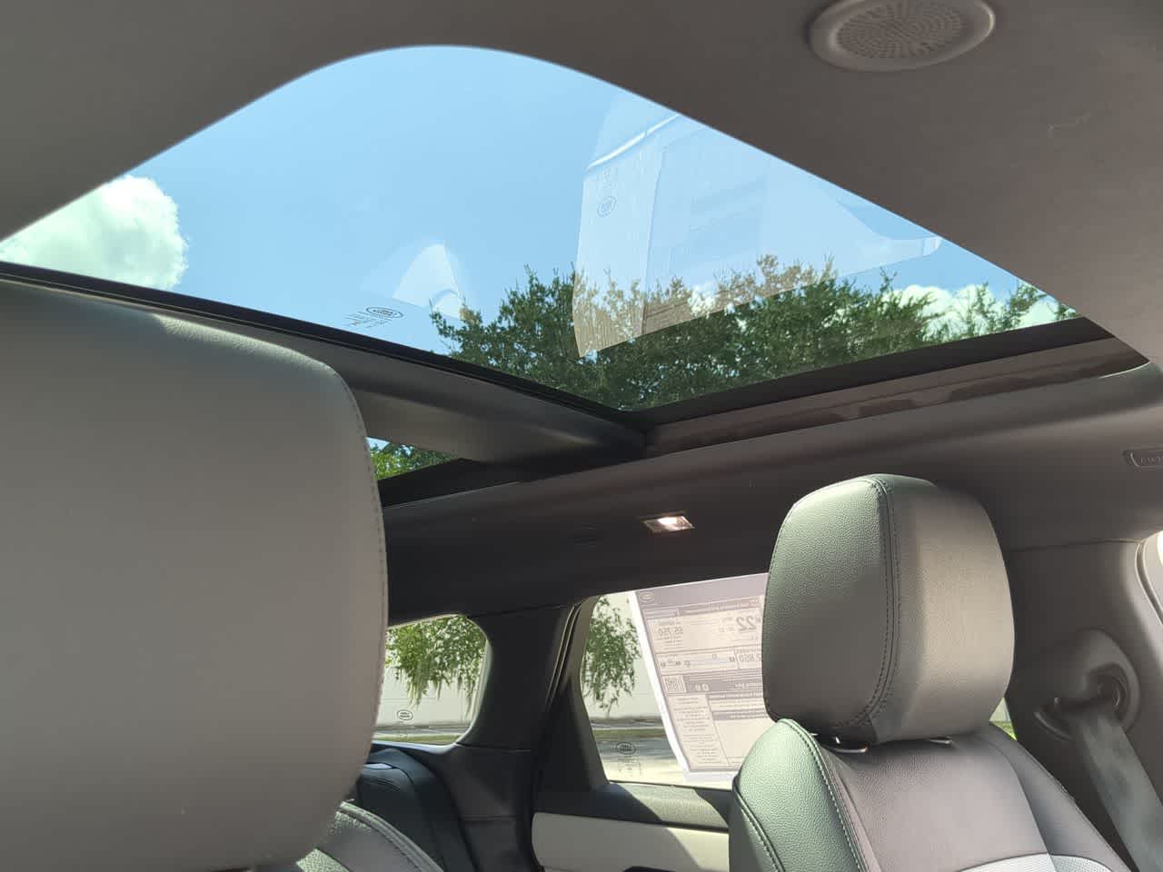 Thumbnail: 2026 Land Rover Range Rover Evoque - 20