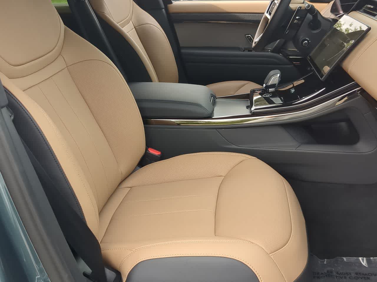 Thumbnail: 2025 Land Rover Range Rover Sport - 24