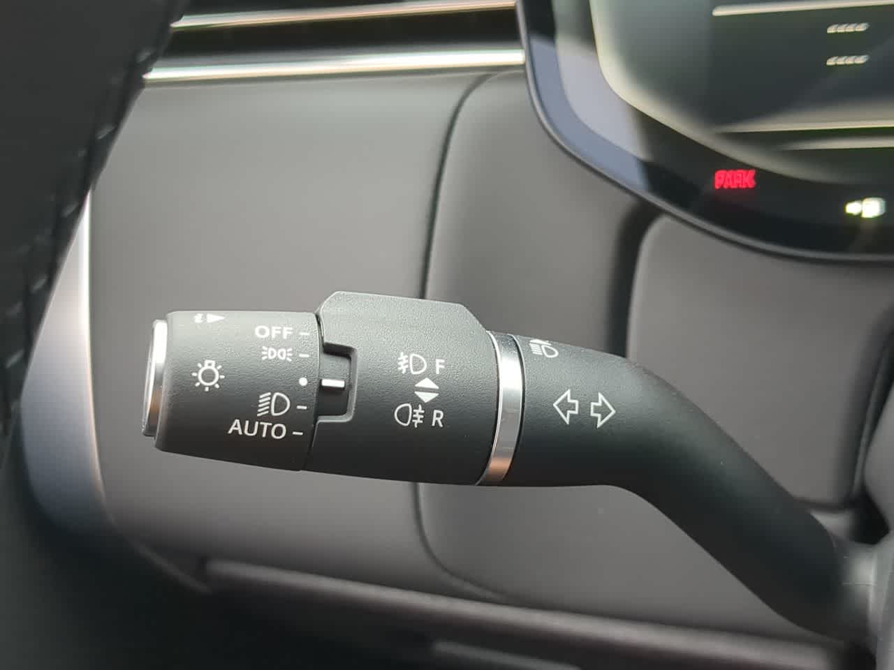 Thumbnail: 2025 Land Rover Range Rover - 28