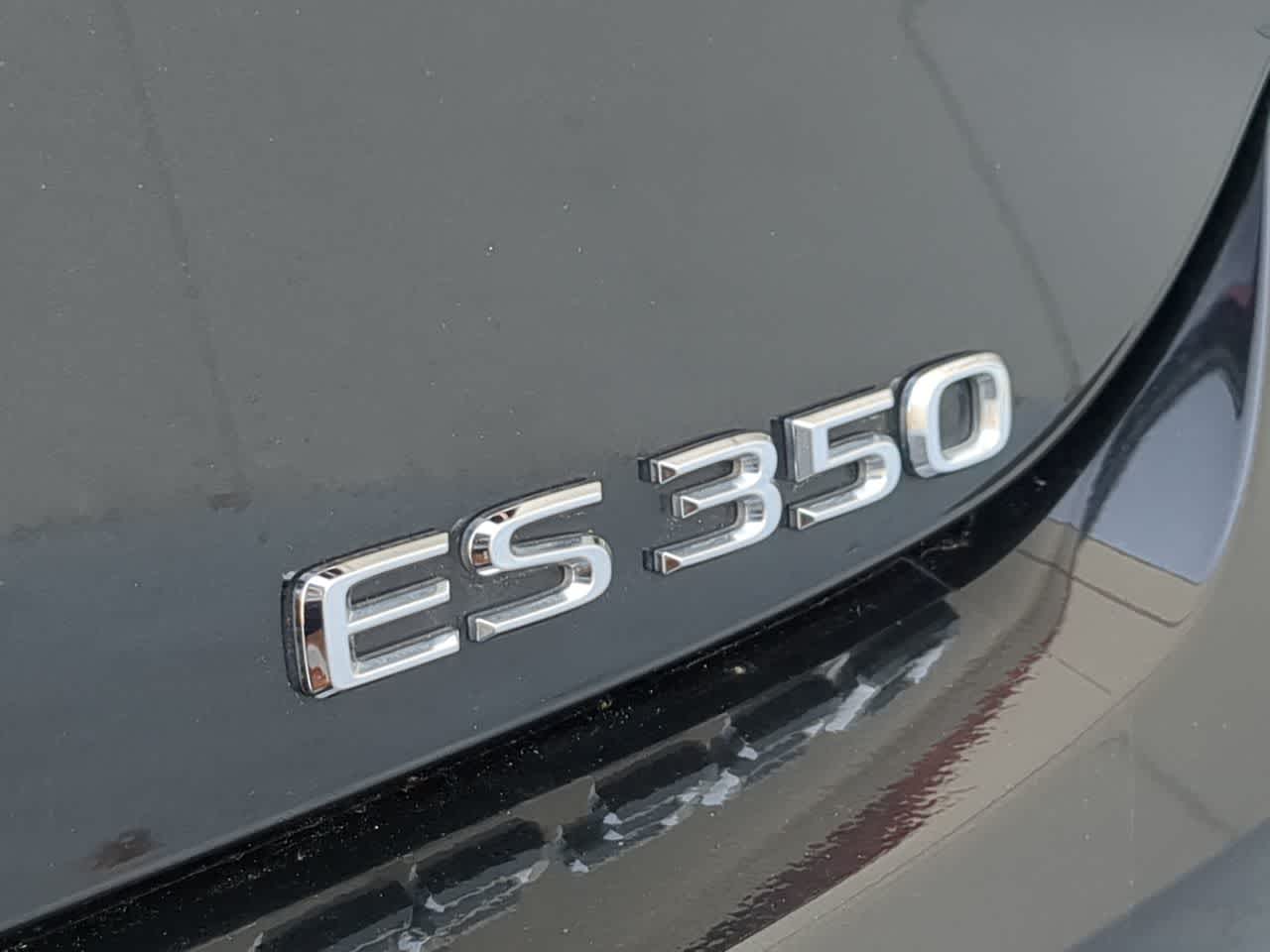 Thumbnail: 2019 Lexus ES - 12