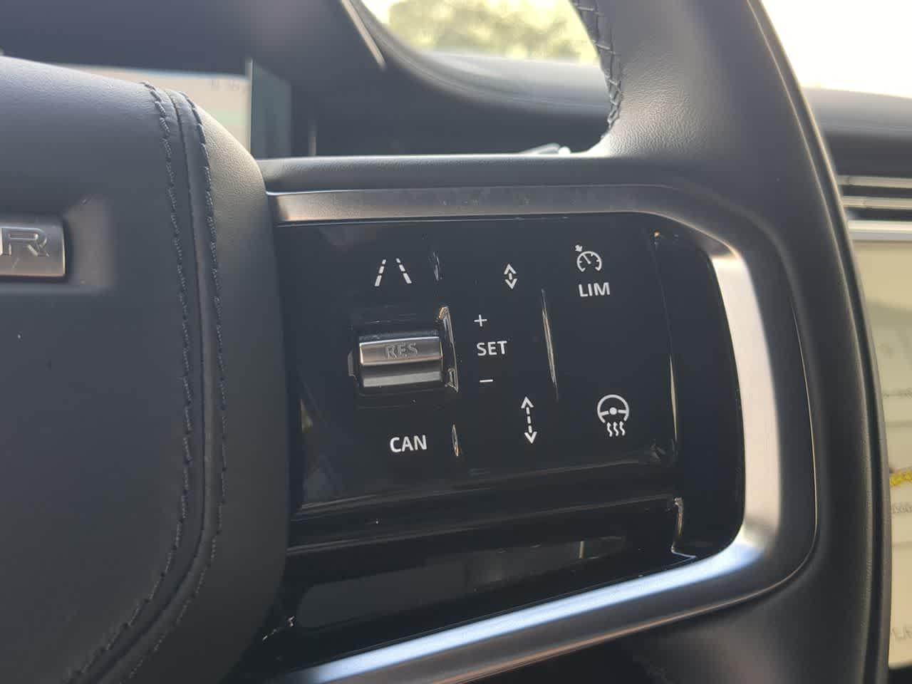 Thumbnail: 2025 Land Rover Range Rover Sport - 24