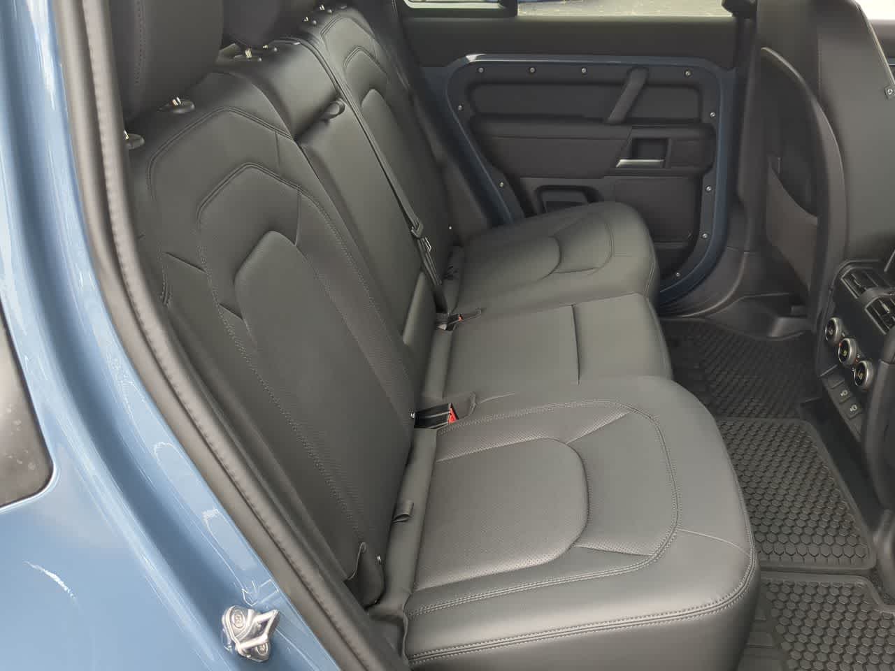 Thumbnail: 2025 Land Rover Defender - 22