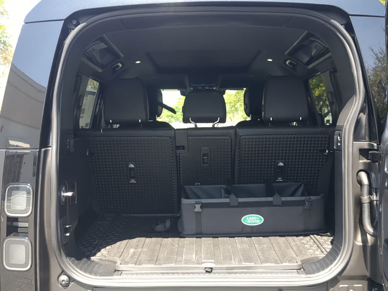 Thumbnail: 2026 Land Rover Defender - 37