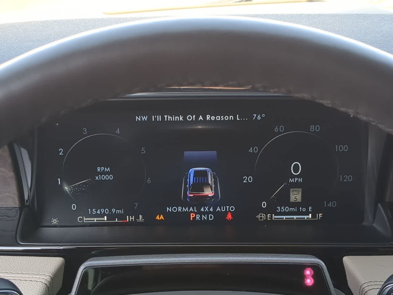 Thumbnail: 2024 Lincoln Navigator - 32