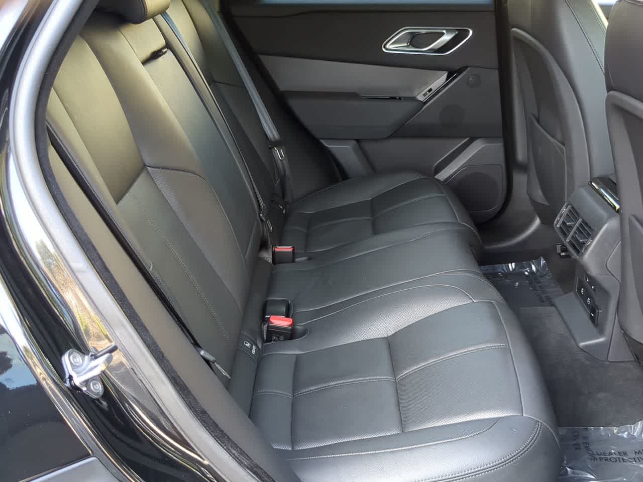 Thumbnail: 2025 Land Rover Range Rover Velar - 22