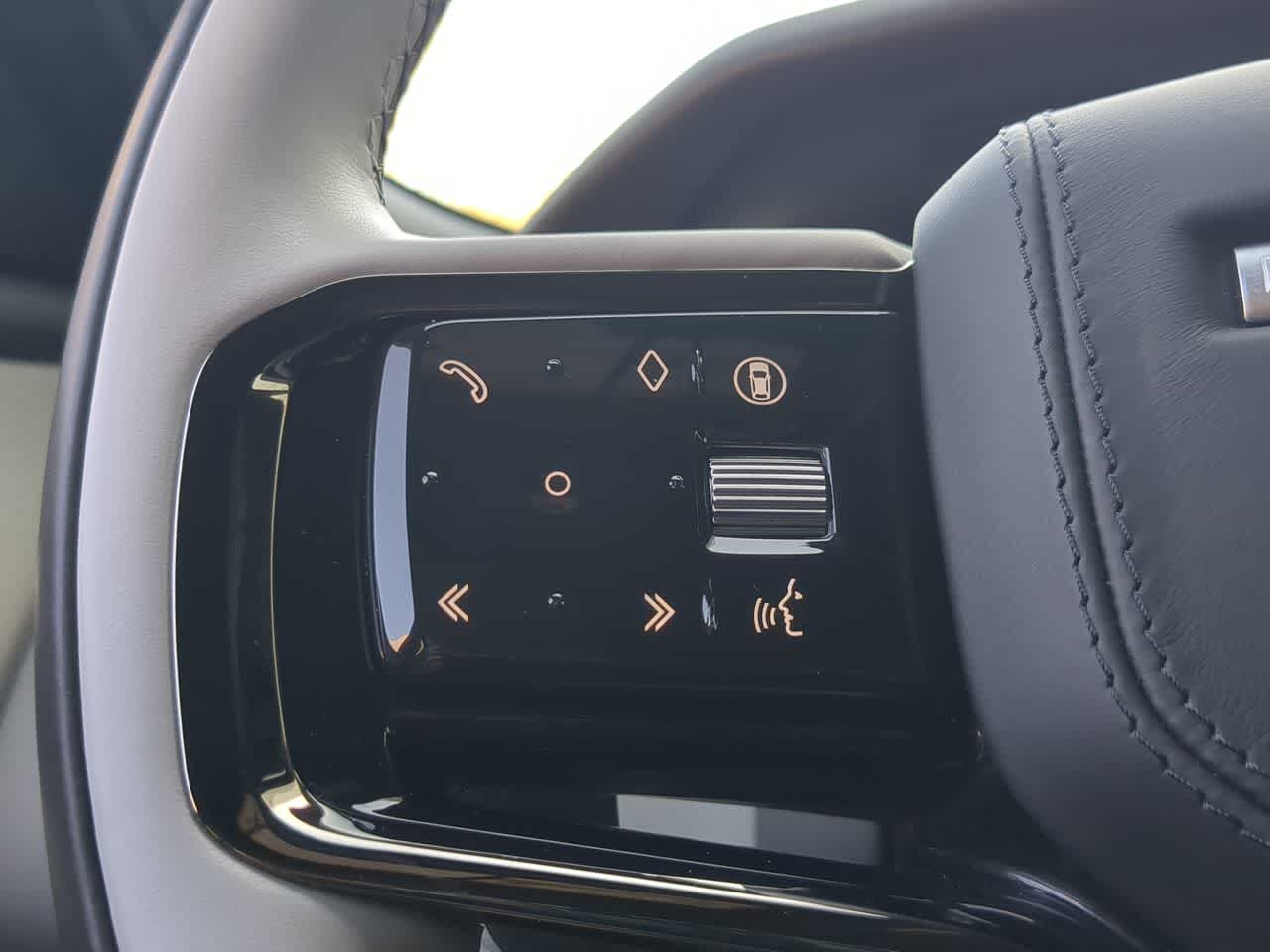 Thumbnail: 2026 Land Rover Range Rover Velar - 25