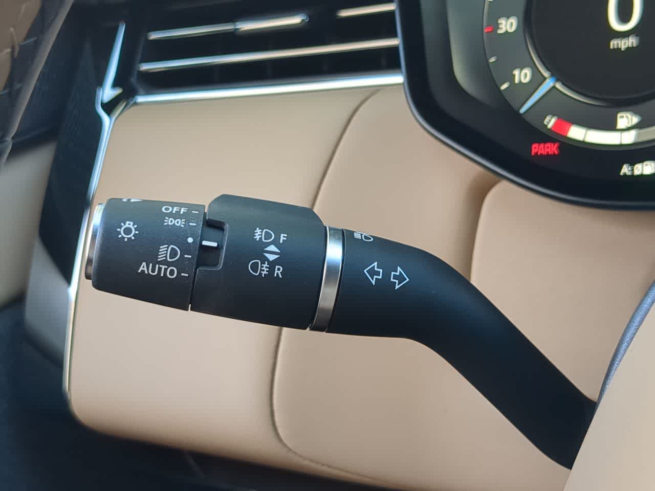 Thumbnail: 2025 Land Rover Range Rover Sport - 28