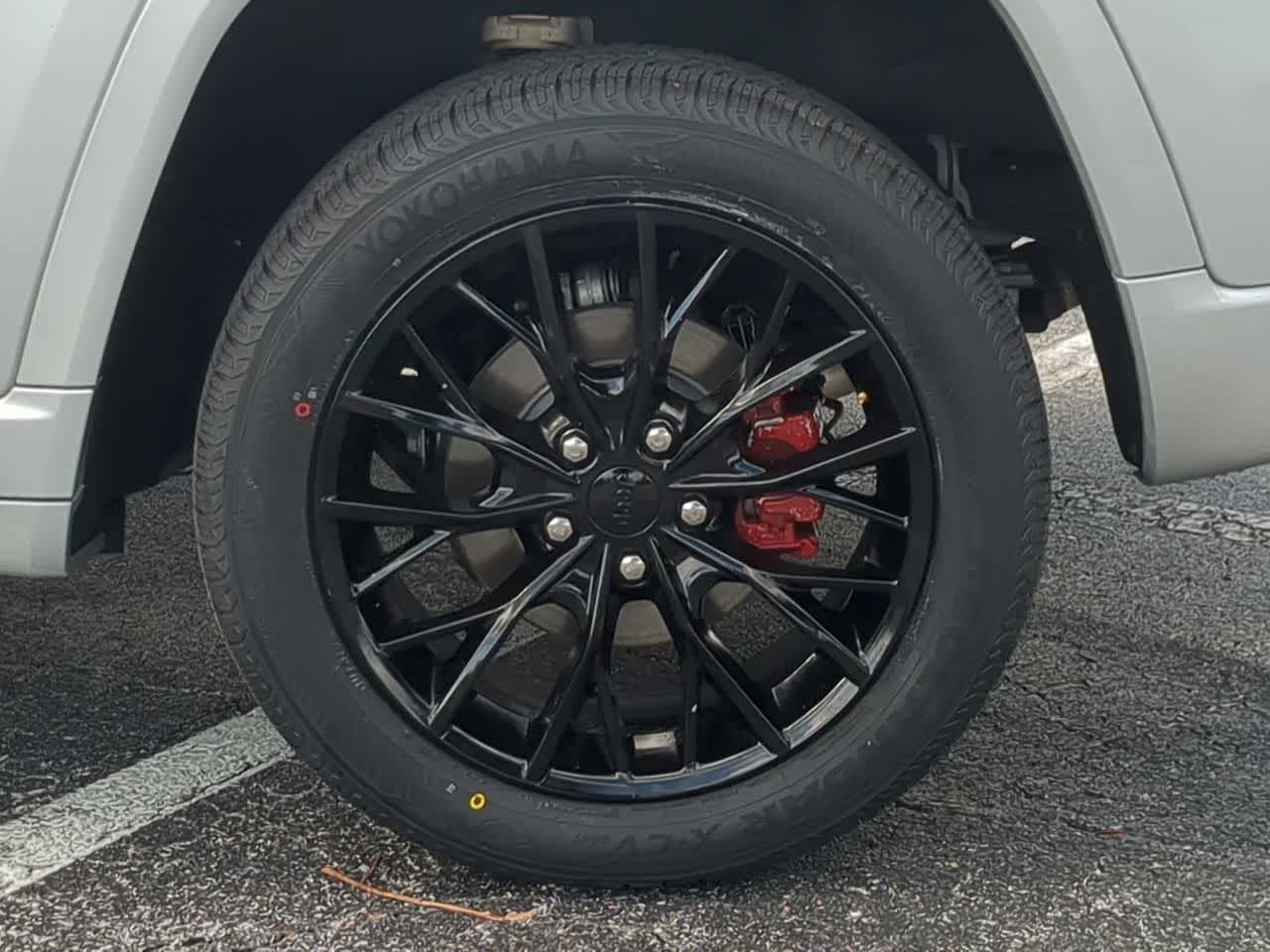 Thumbnail: 2023 Jeep Grand Cherokee - 14