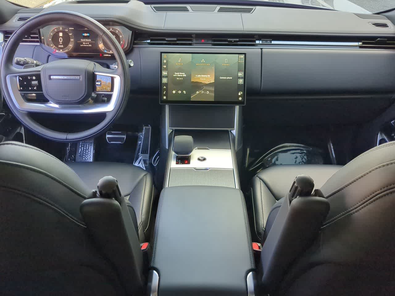 Thumbnail: 2025 Land Rover Range Rover - 16