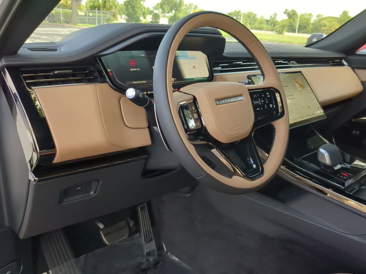 Thumbnail: 2025 Land Rover Range Rover Sport - 10
