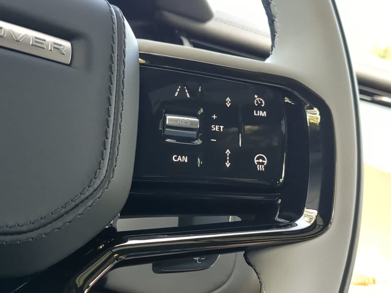 Thumbnail: 2026 Land Rover Range Rover Velar - 27