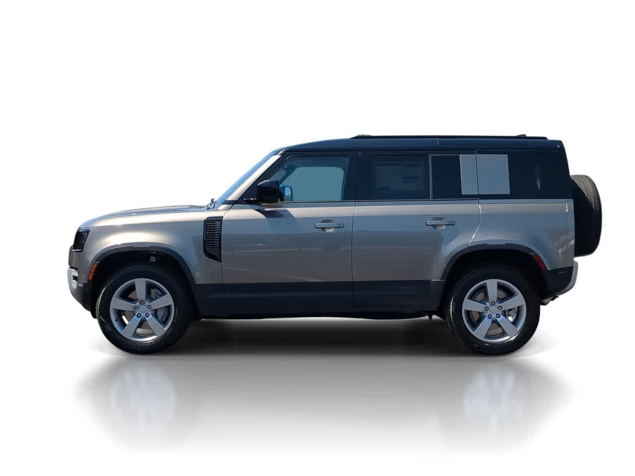 Thumbnail: 2025 Land Rover Defender - 5