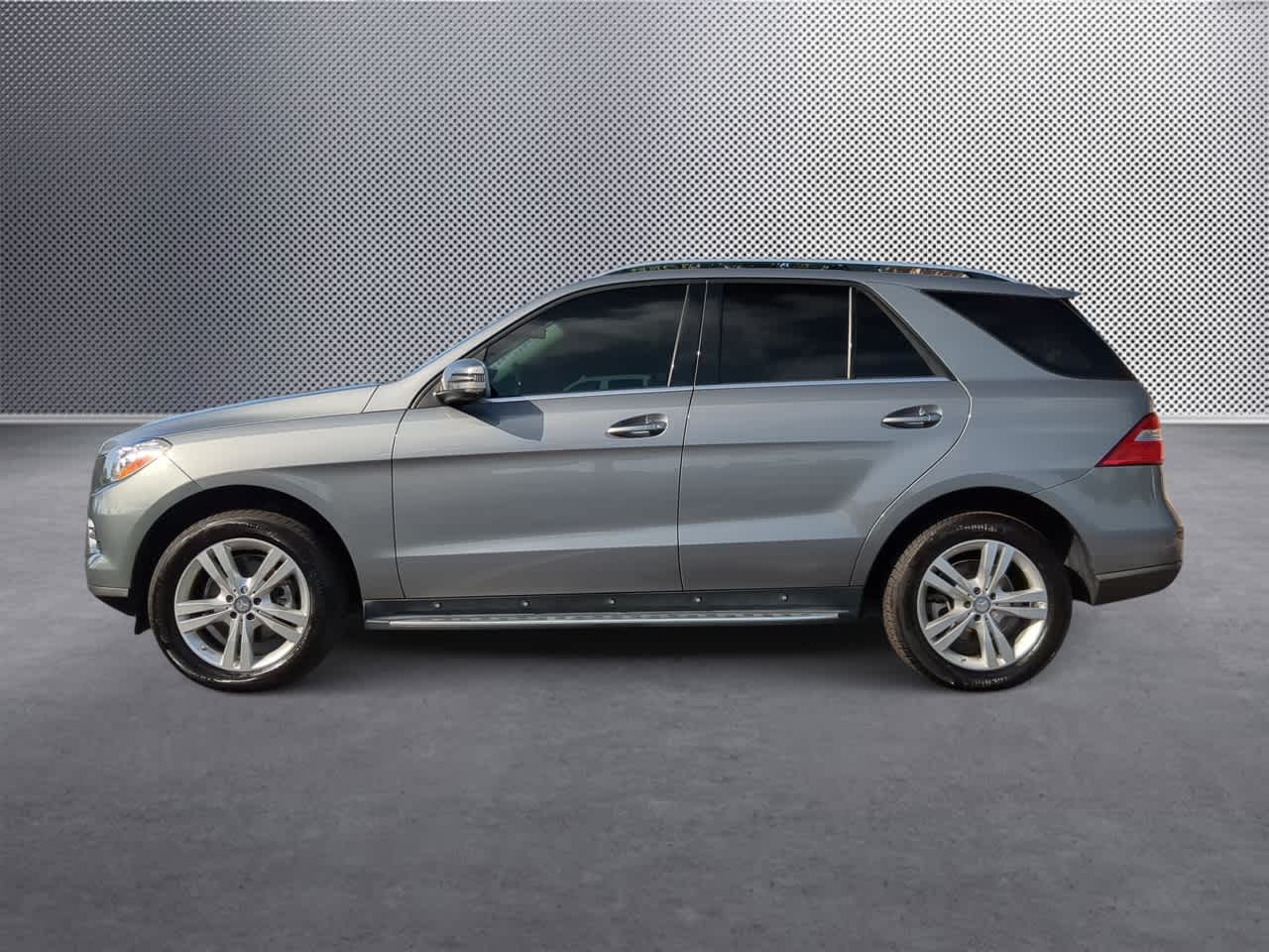 Thumbnail: 2015 Mercedes-Benz M-Class - 5