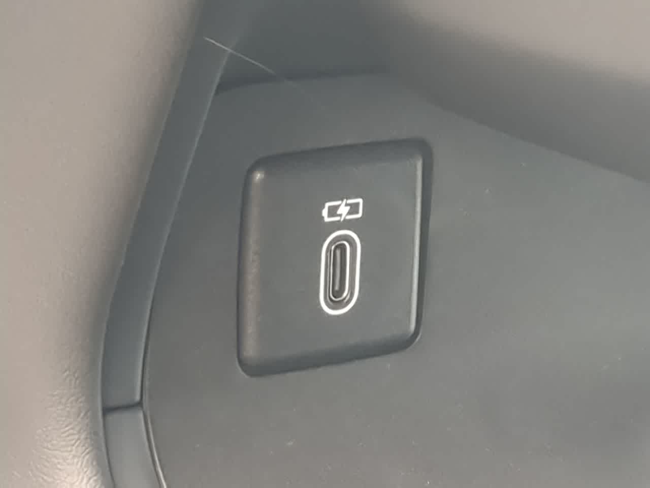 Thumbnail: 2026 Land Rover Range Rover Sport - 34