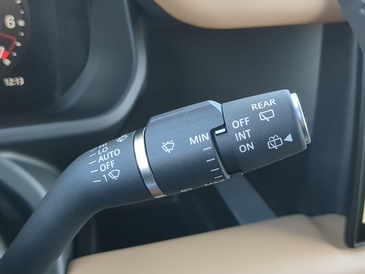 Thumbnail: 2025 Land Rover Defender - 28