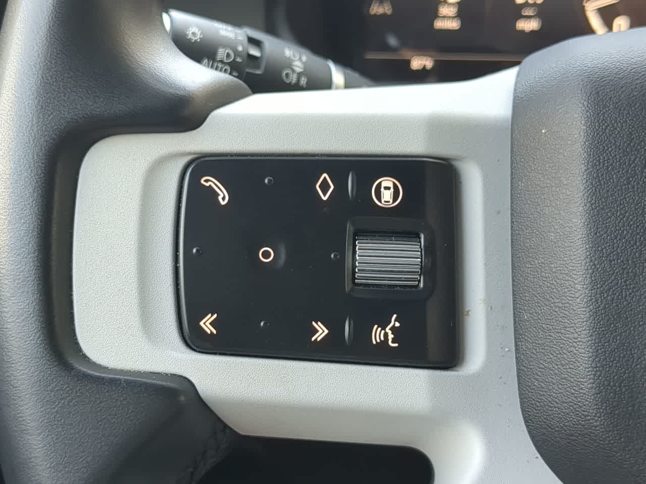 Thumbnail: 2025 Land Rover Defender - 26