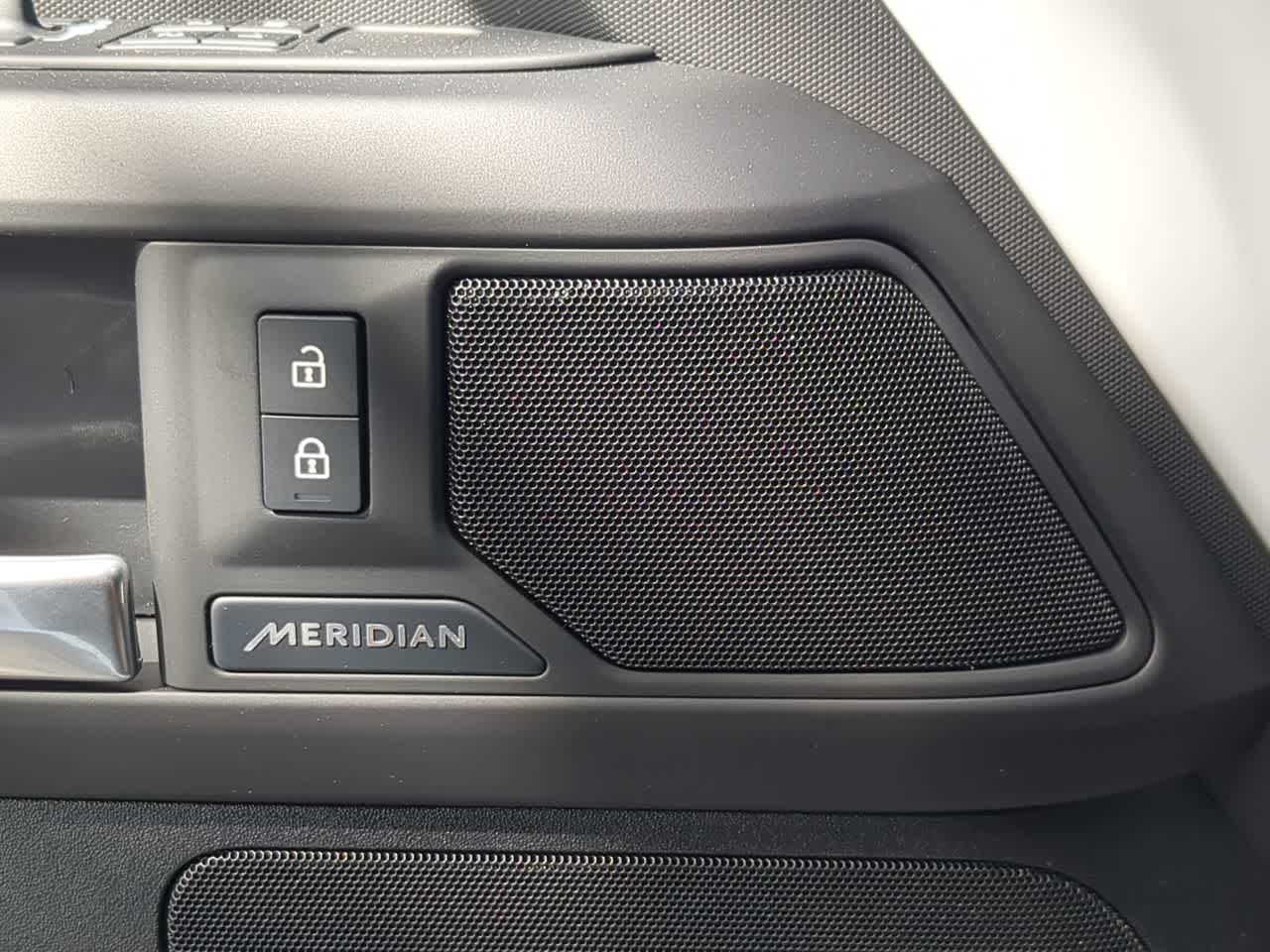 Thumbnail: 2026 Land Rover Defender - 33