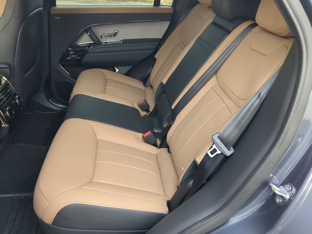 Thumbnail: 2025 Land Rover Range Rover Sport - 19