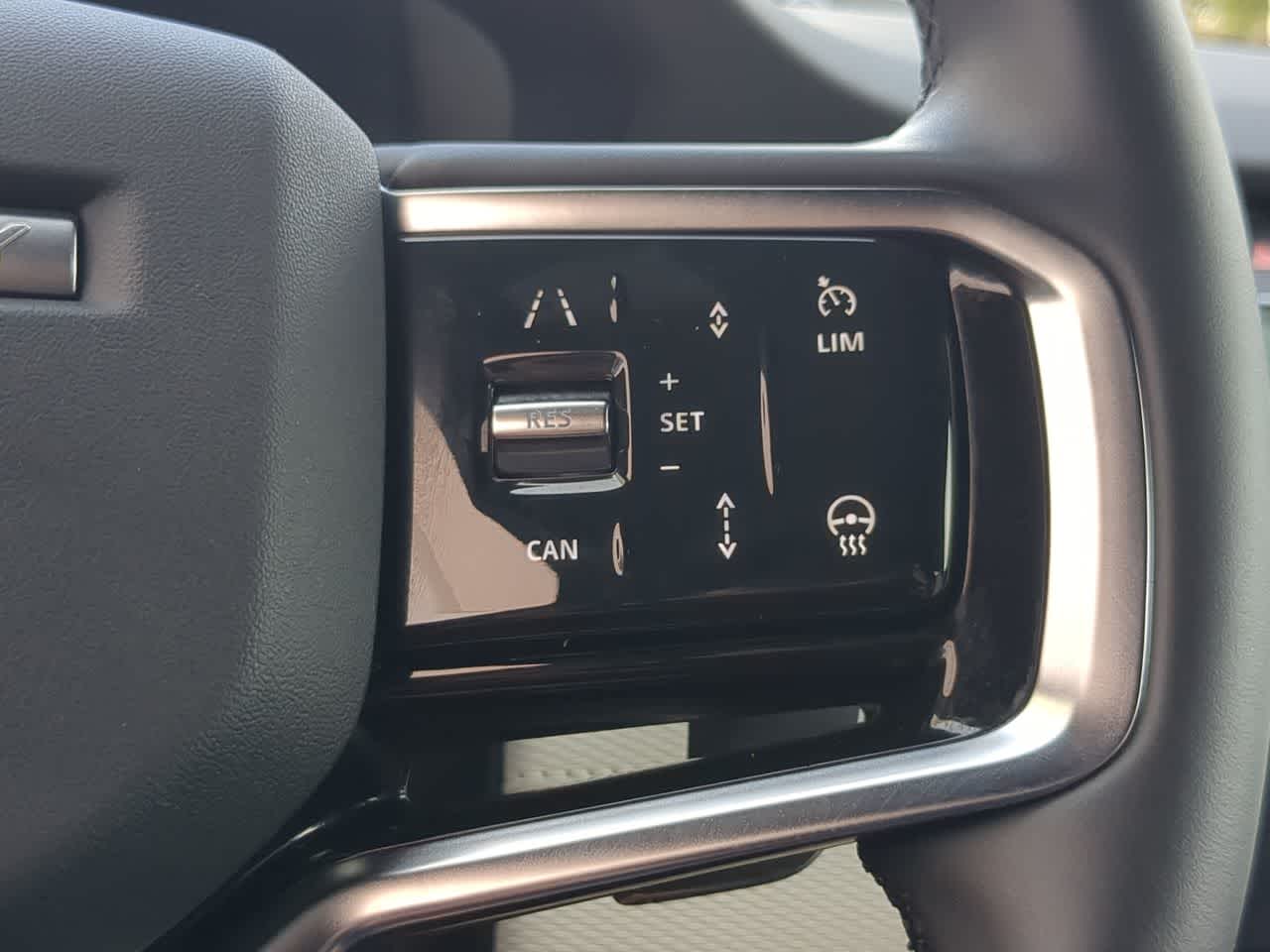 Thumbnail: 2025 Land Rover Discovery Sport - 26