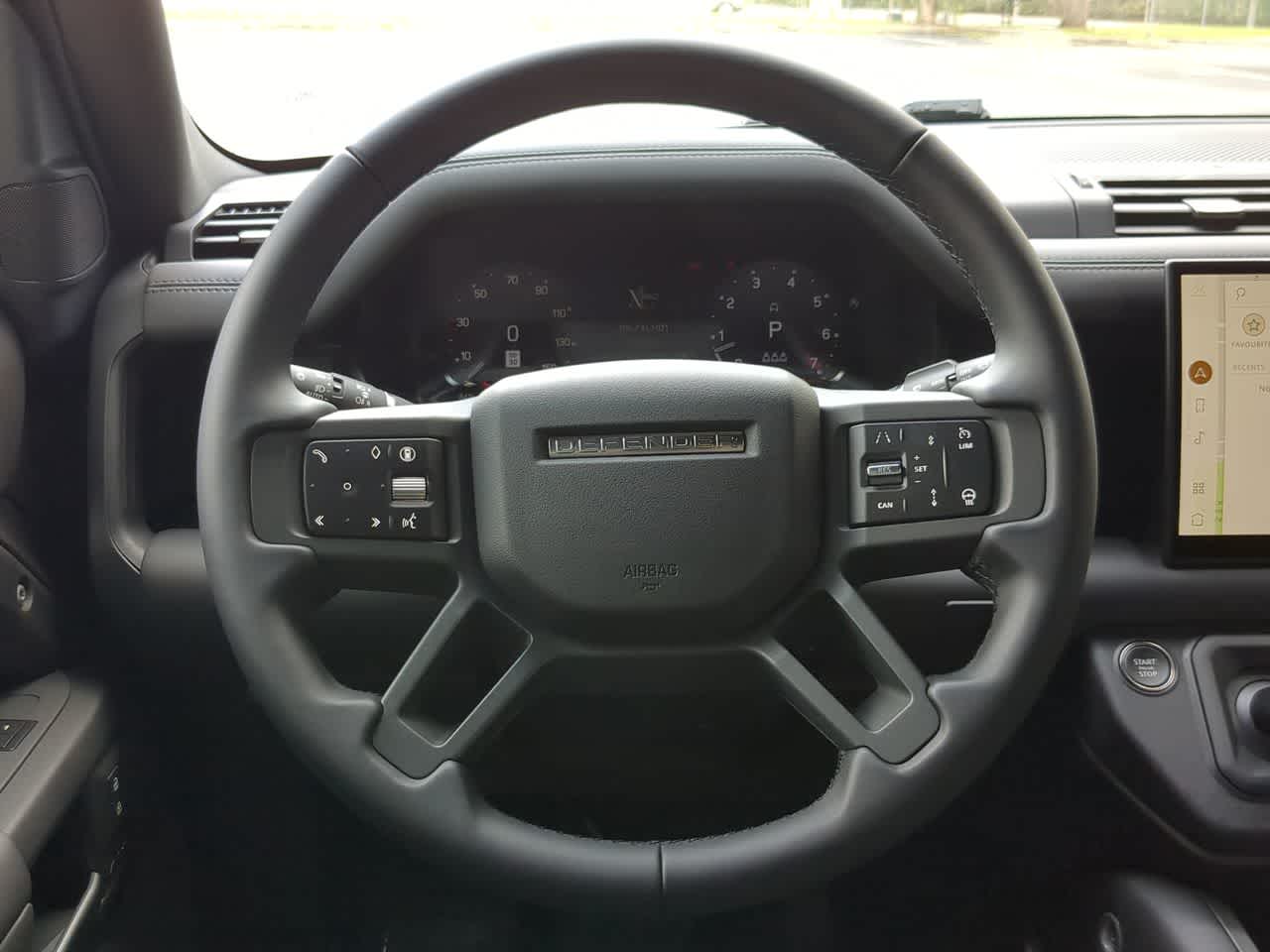 2025 Land Rover Defender 110 24