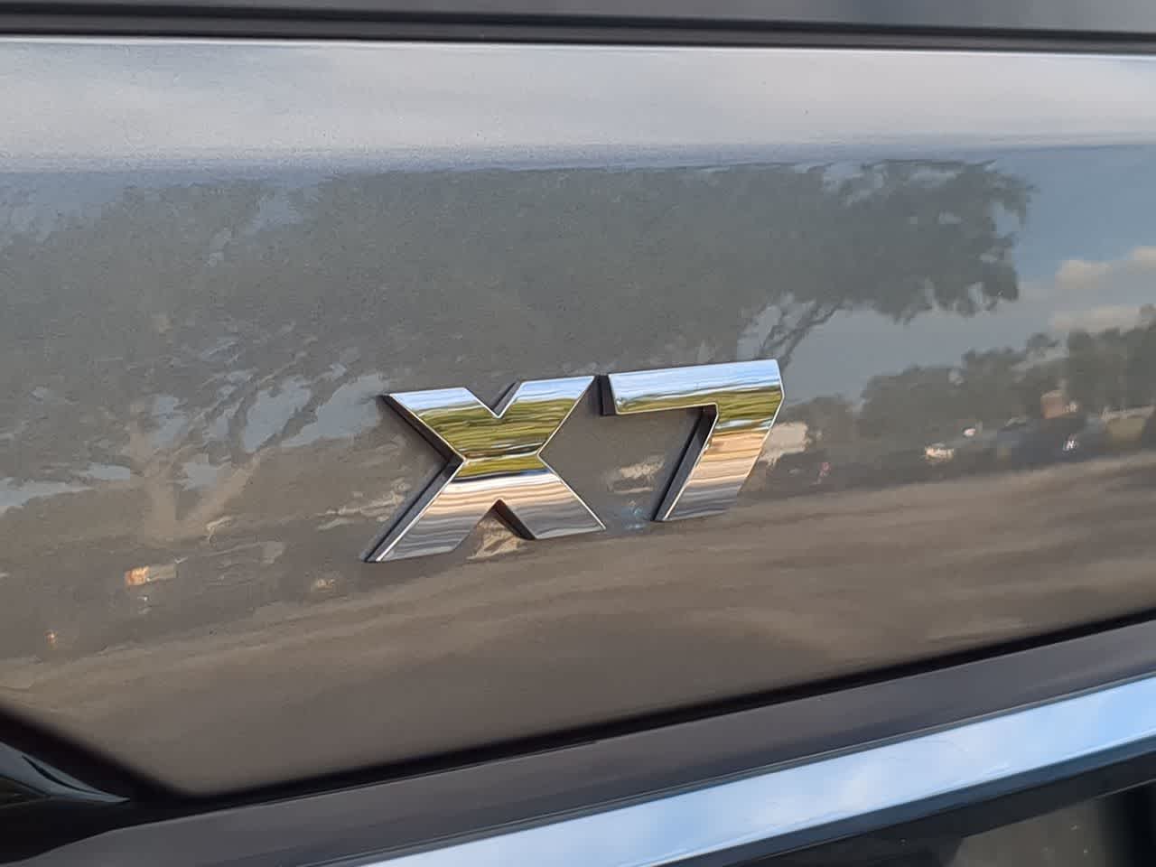 Thumbnail: 2023 BMW X7 - 13