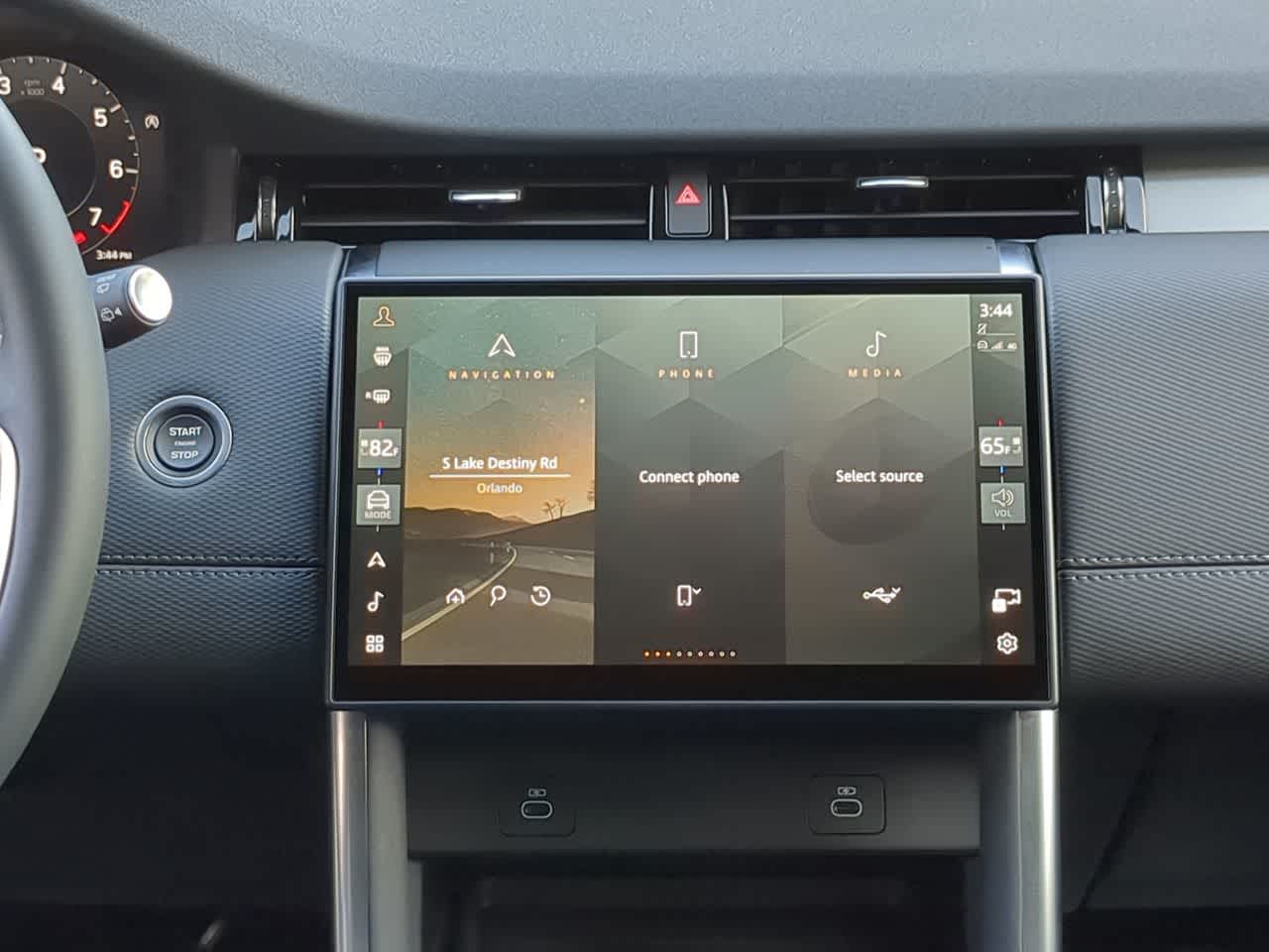 Thumbnail: 2025 Land Rover Discovery Sport - 29