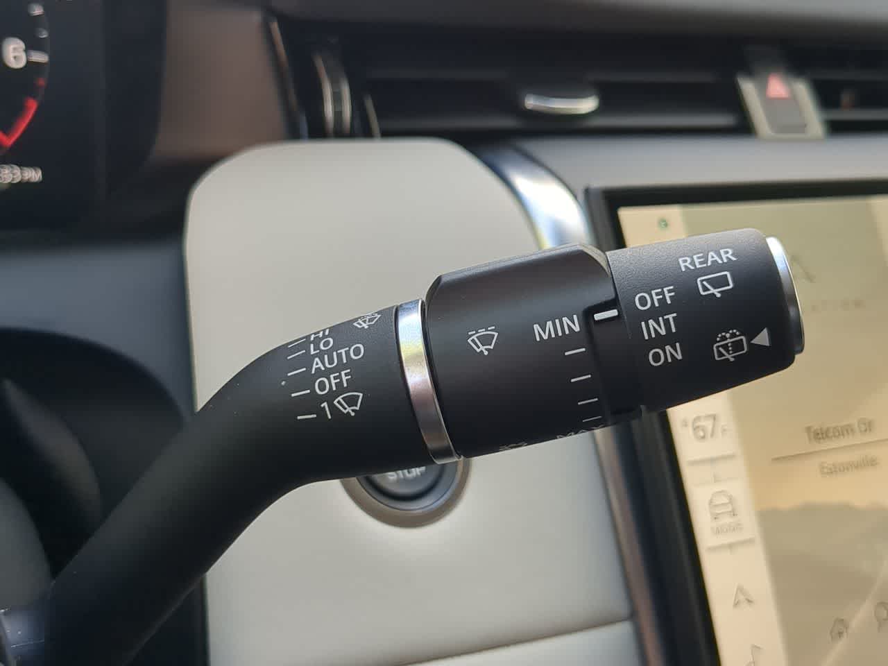 Thumbnail: 2025 Land Rover Discovery Sport - 28