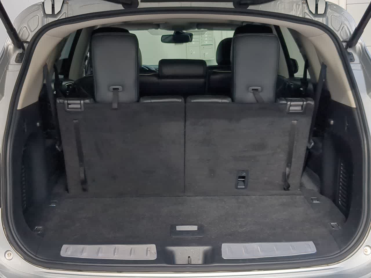 Thumbnail: 2020 INFINITI QX60 - 36