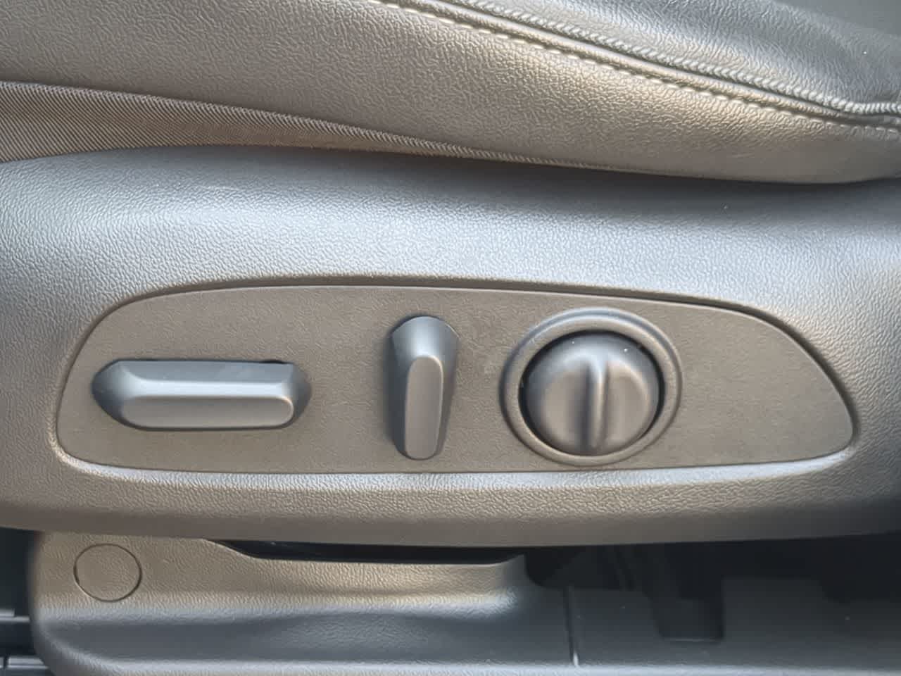 Thumbnail: 2024 Buick Encore GX - 18