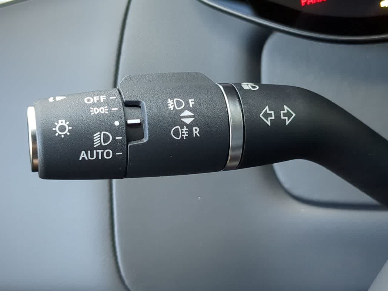 Thumbnail: 2025 Land Rover Range Rover Sport - 29