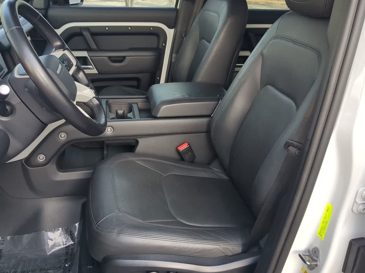 Thumbnail: 2024 Land Rover Defender - 17