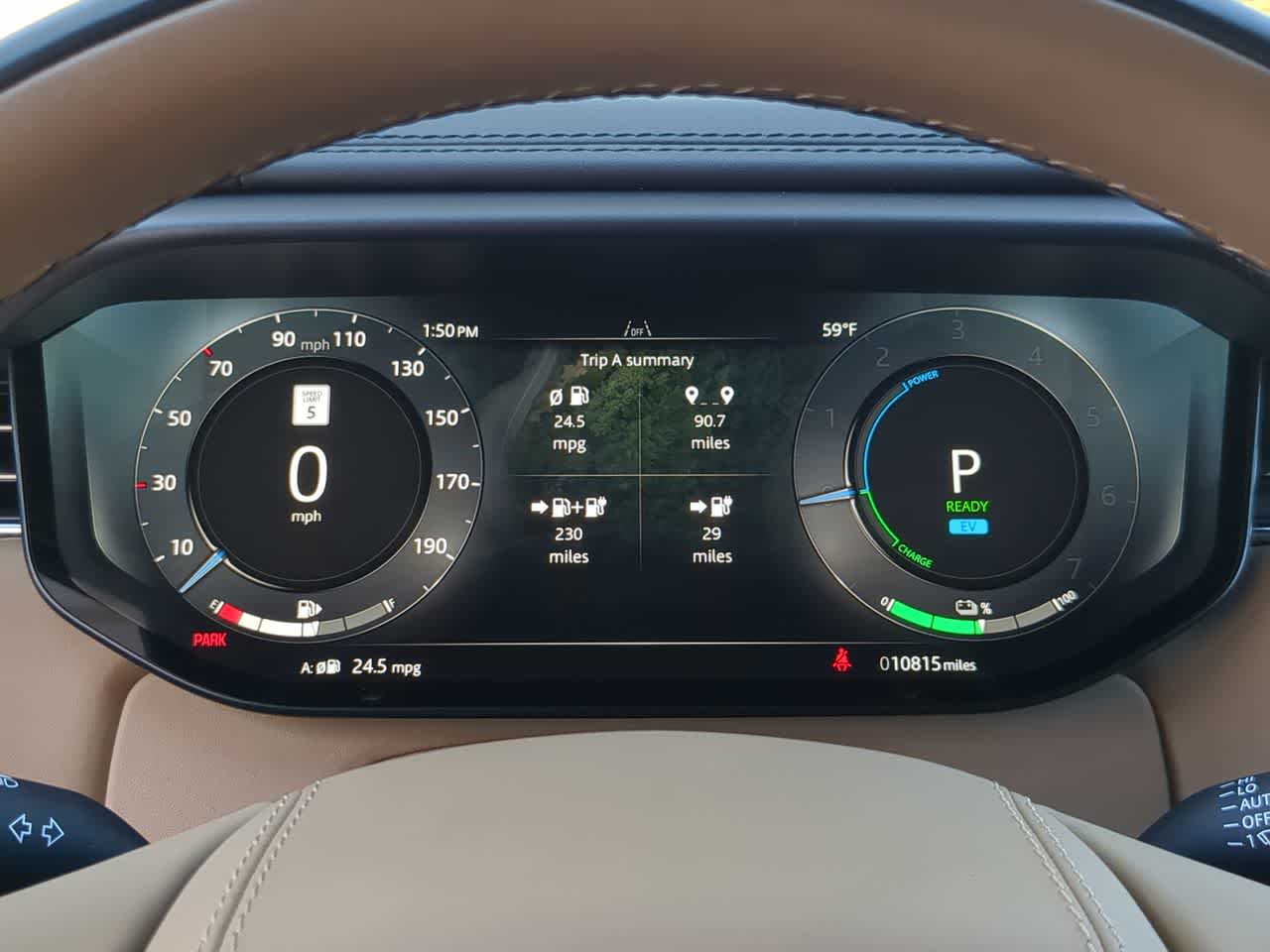 Thumbnail: 2025 Land Rover Range Rover Sport - 35