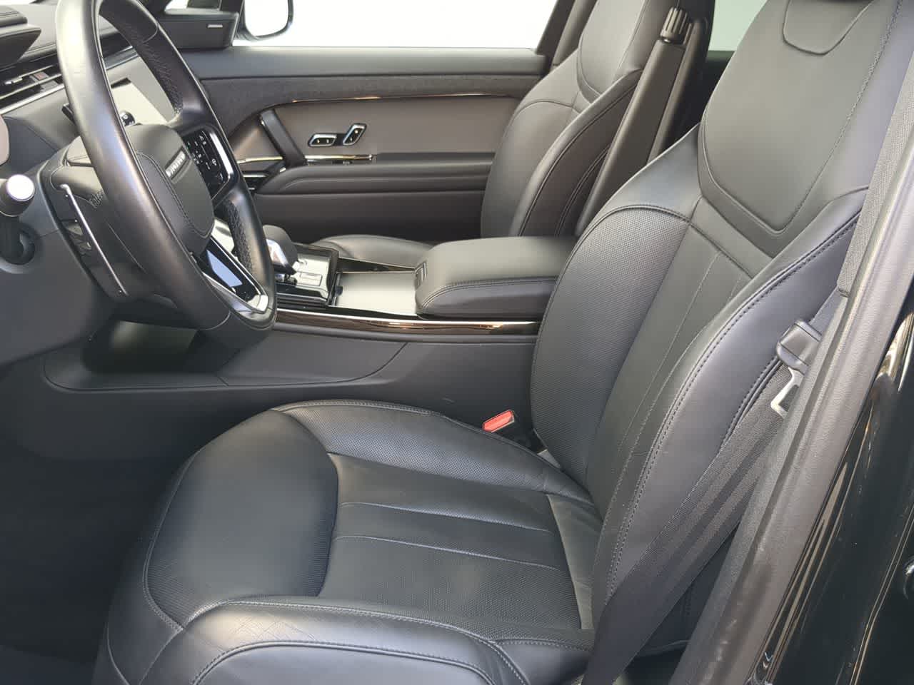 Thumbnail: 2025 Land Rover Range Rover Sport - 17