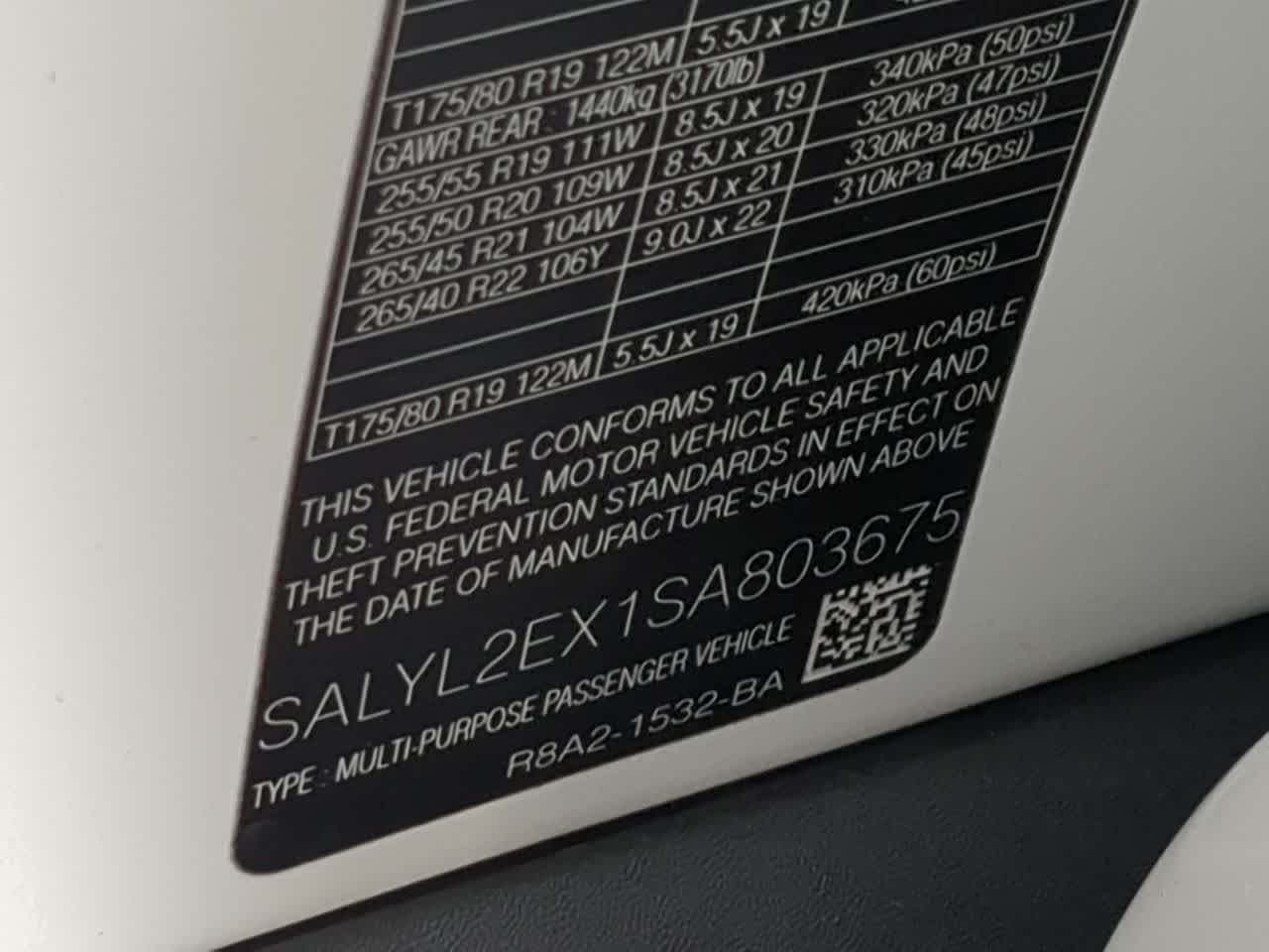 Thumbnail: 2025 Land Rover Range Rover Velar - 38