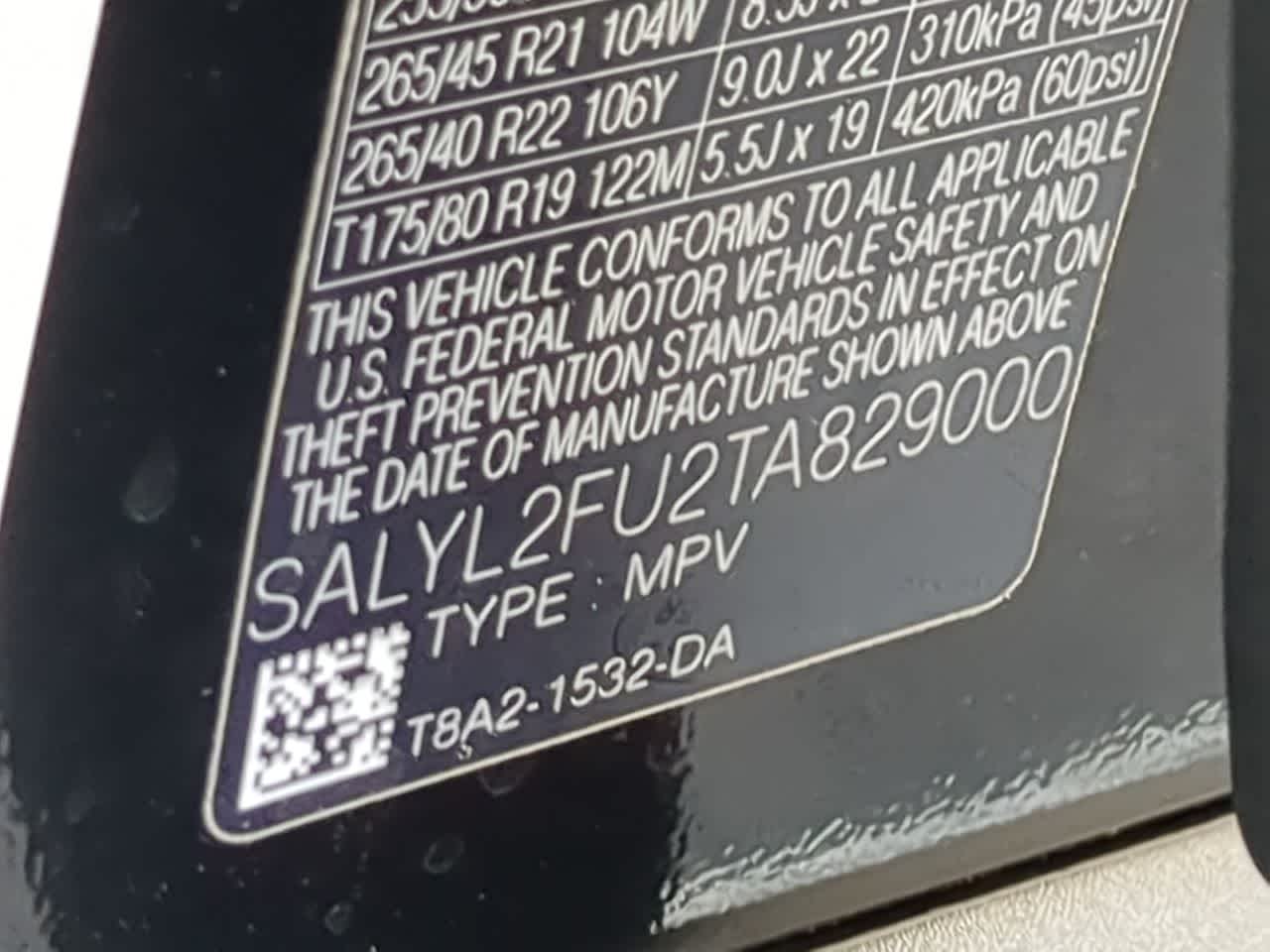 Thumbnail: 2026 Land Rover Range Rover Velar - 39