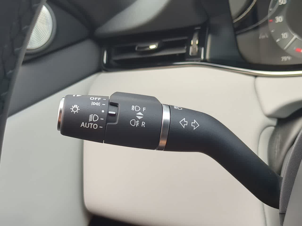 Thumbnail: 2026 Land Rover Range Rover Evoque - 29