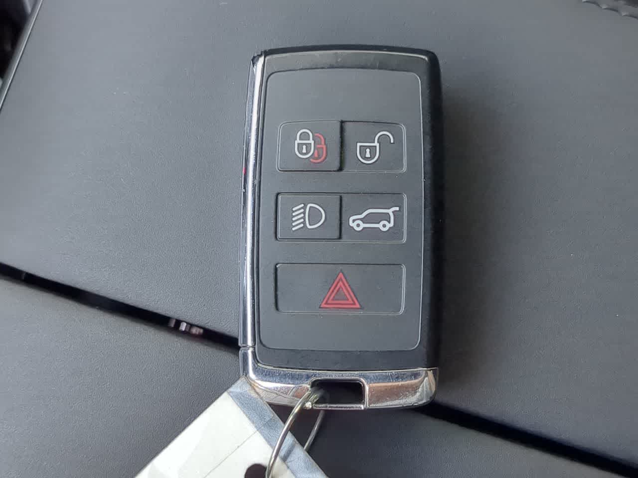 Thumbnail: 2024 Land Rover Range Rover Evoque - 37