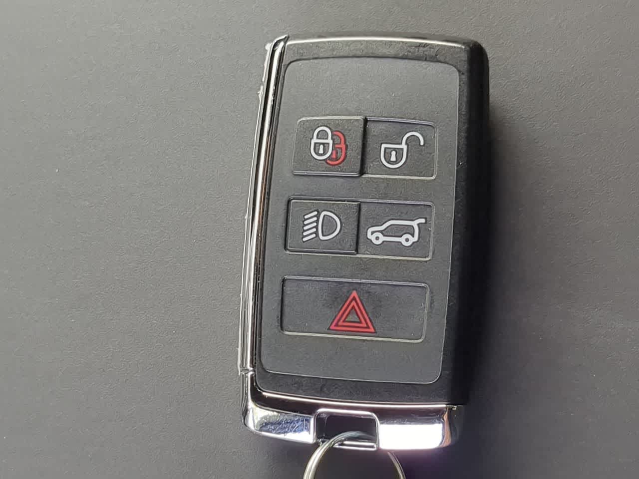 Thumbnail: 2025 Land Rover Defender - 39