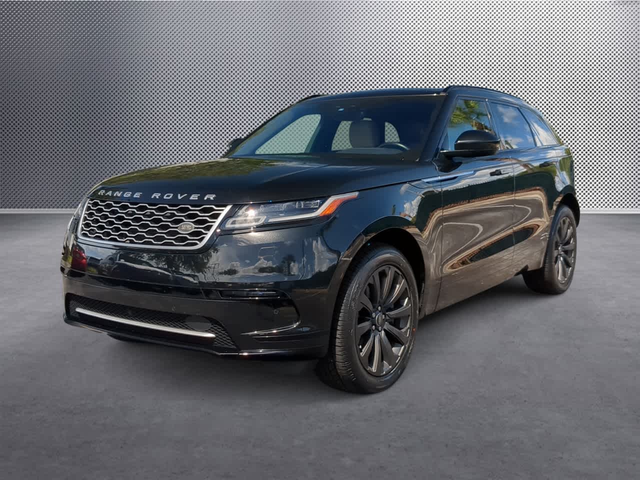 Thumbnail: 2020 Land Rover Range Rover Velar - 4