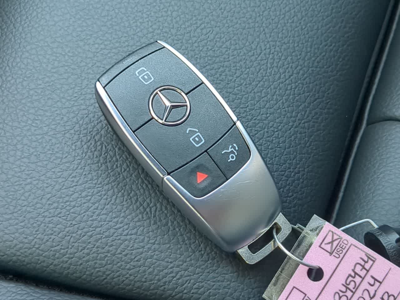 Thumbnail: 2024 Mercedes-Benz GLB - 35