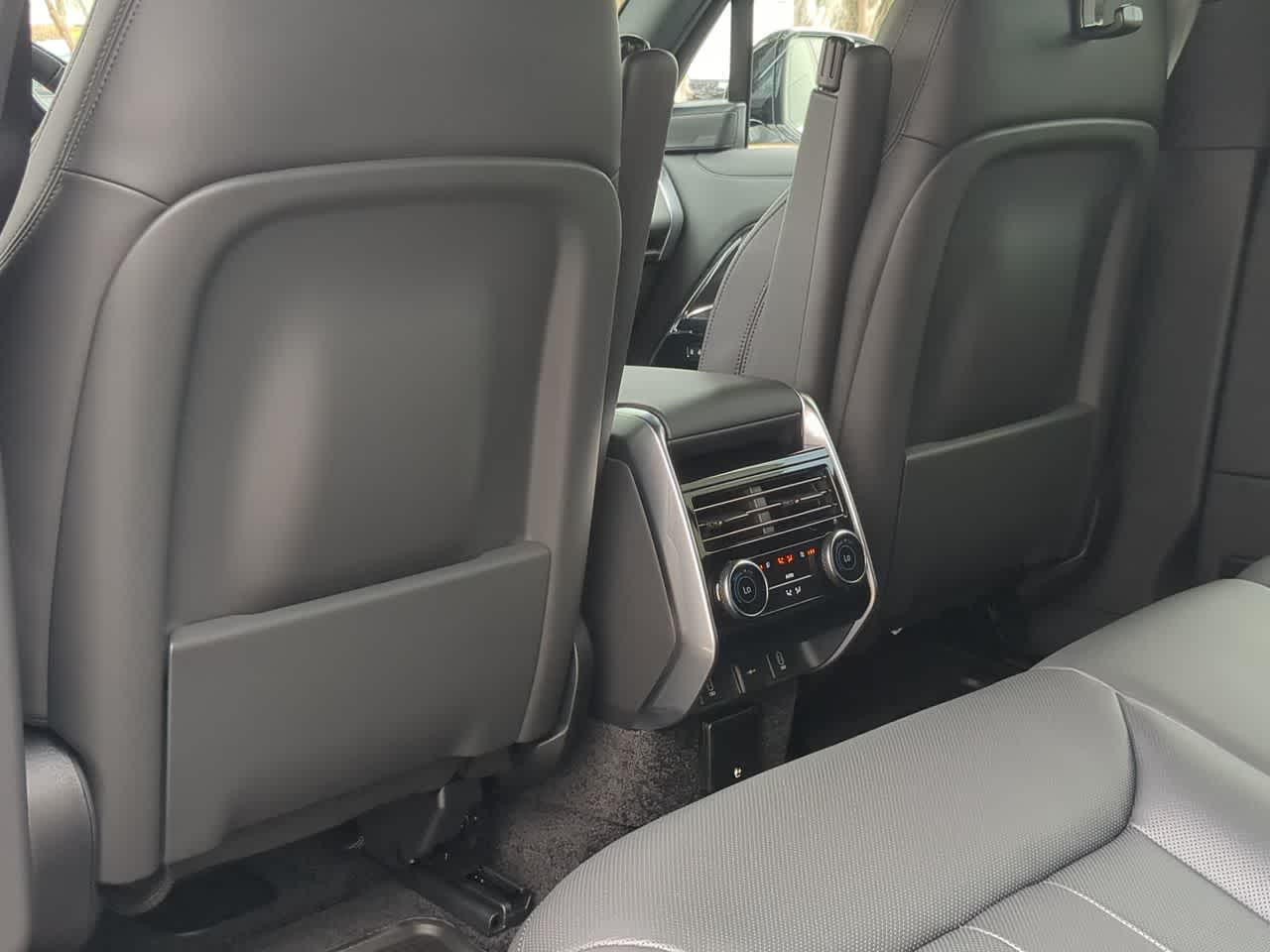 Thumbnail: 2026 Land Rover Range Rover - 19