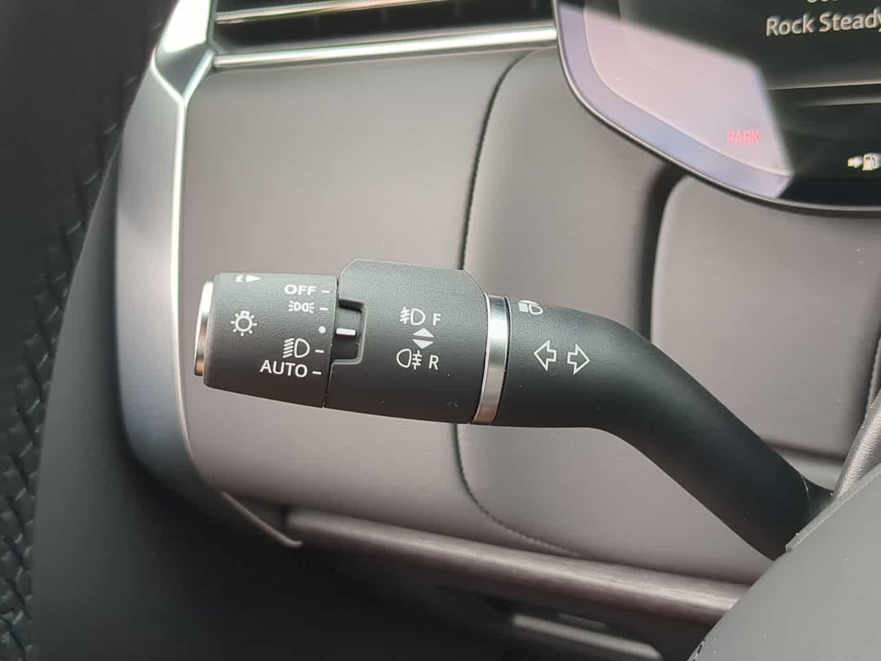 Thumbnail: 2026 Land Rover Range Rover - 29