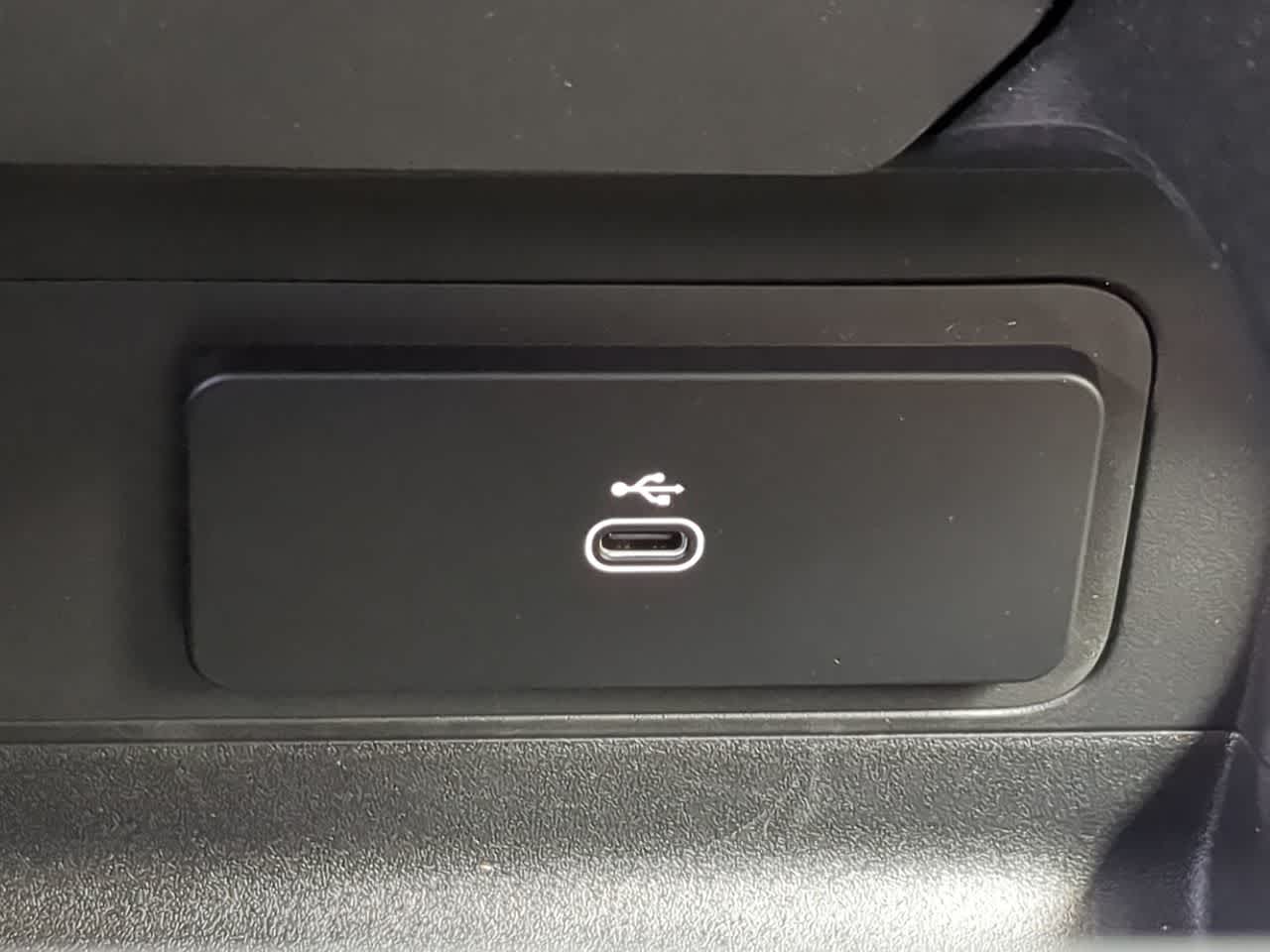 Thumbnail: 2026 Land Rover Defender - 34