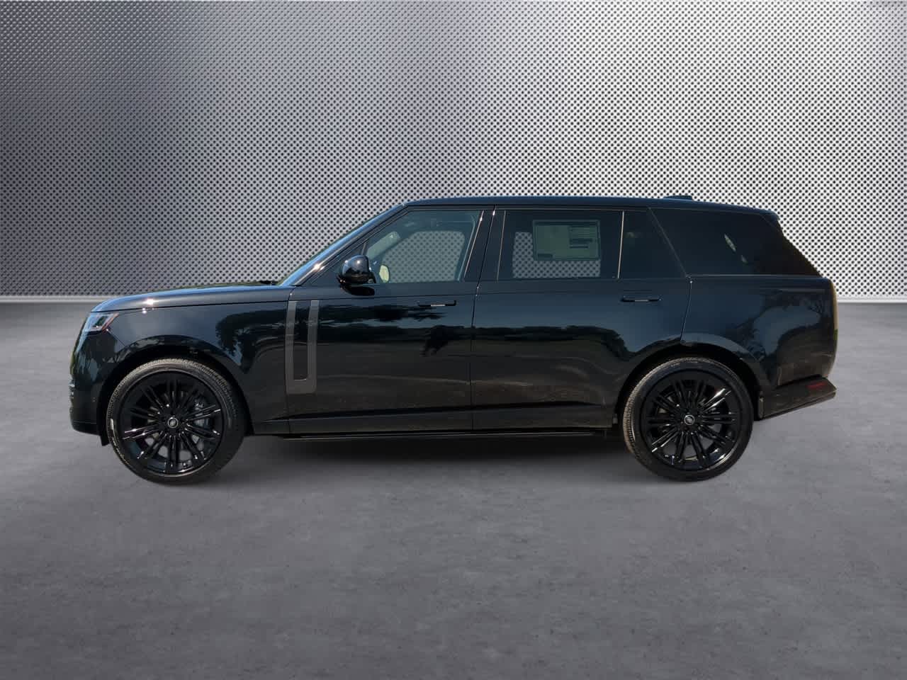 Thumbnail: 2025 Land Rover Range Rover - 5