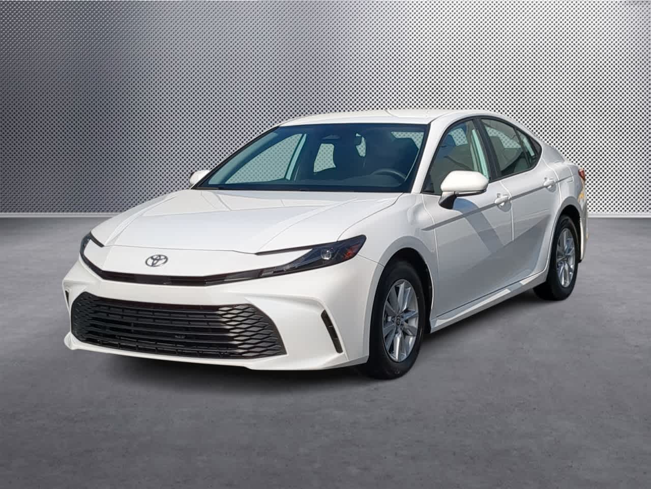 2025 Toyota Camry LE photo 4