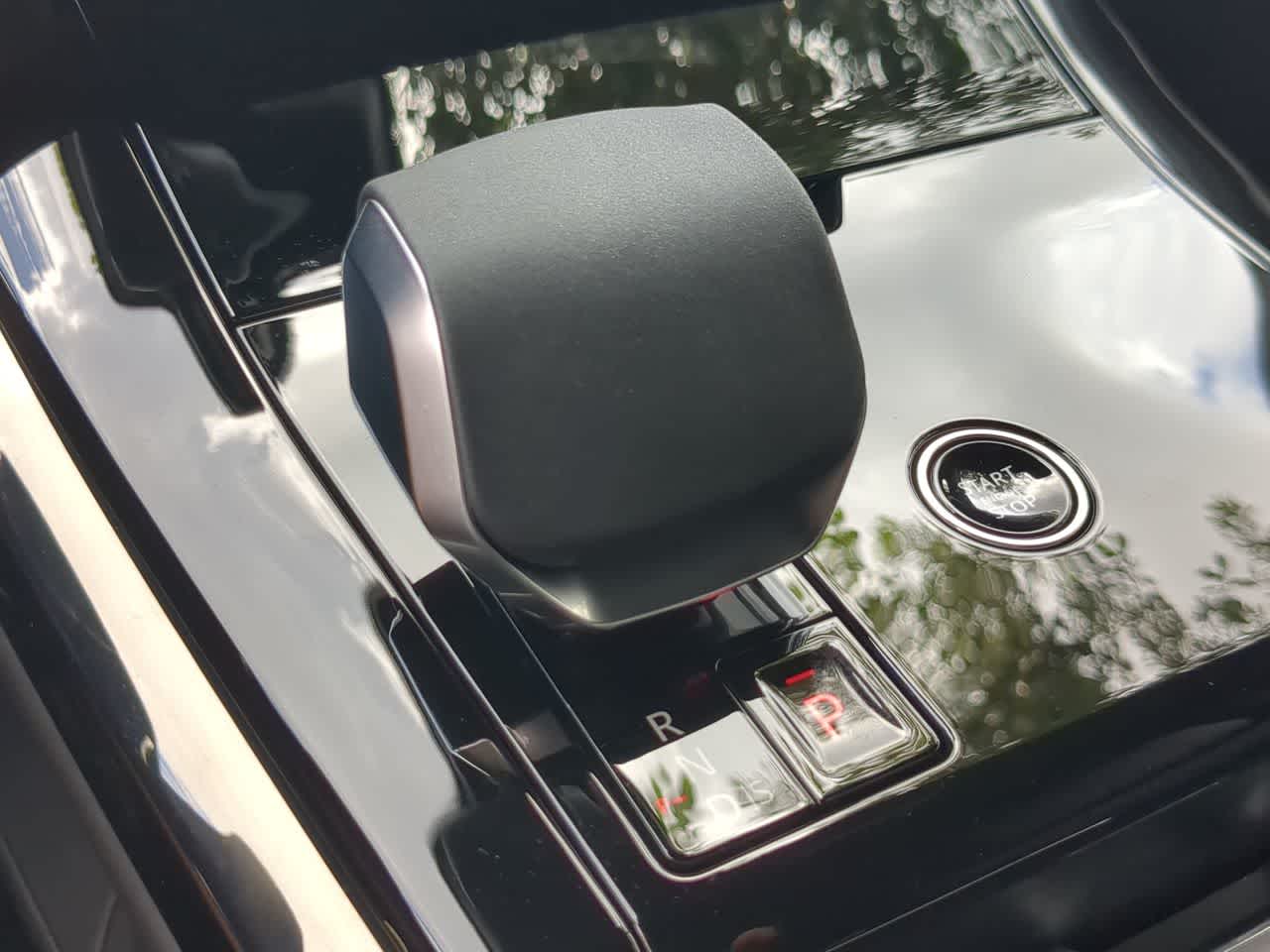Thumbnail: 2026 Land Rover Range Rover Sport - 33