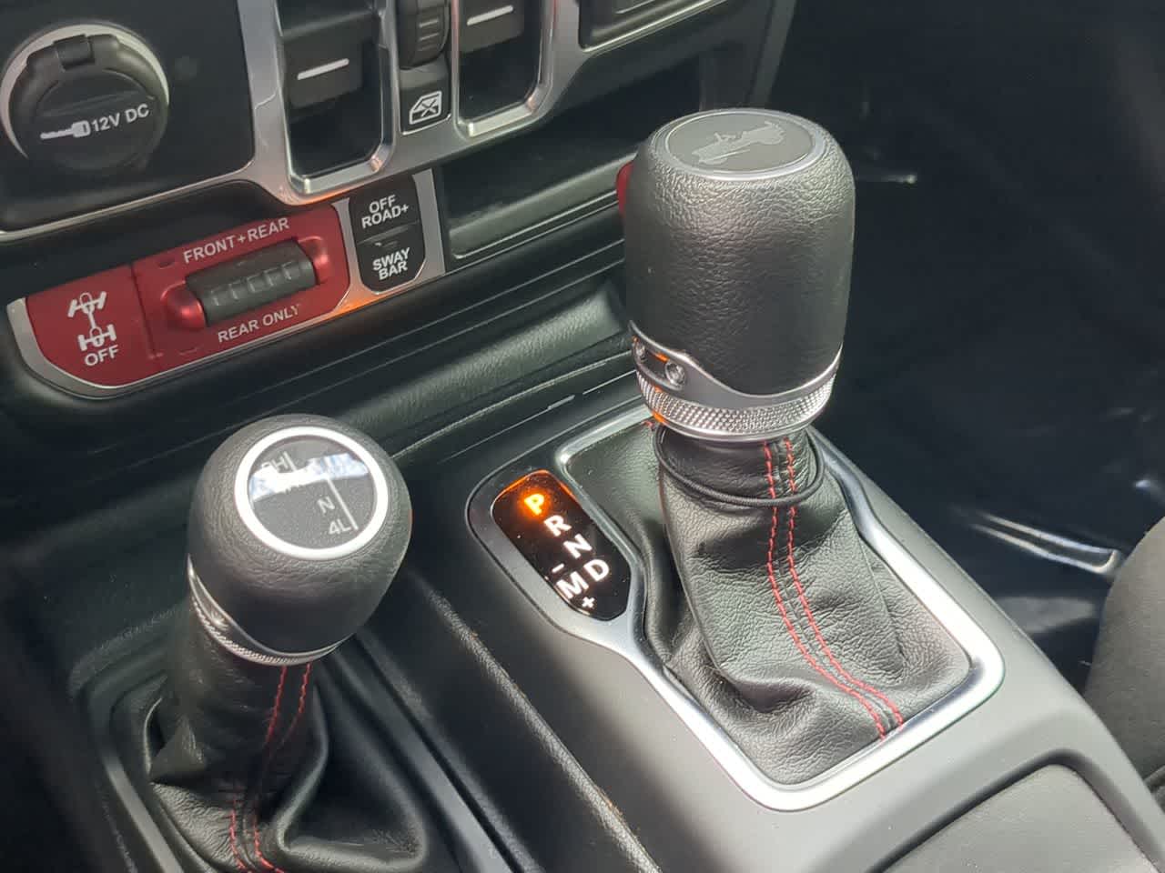 Thumbnail: 2023 Jeep Wrangler - 32